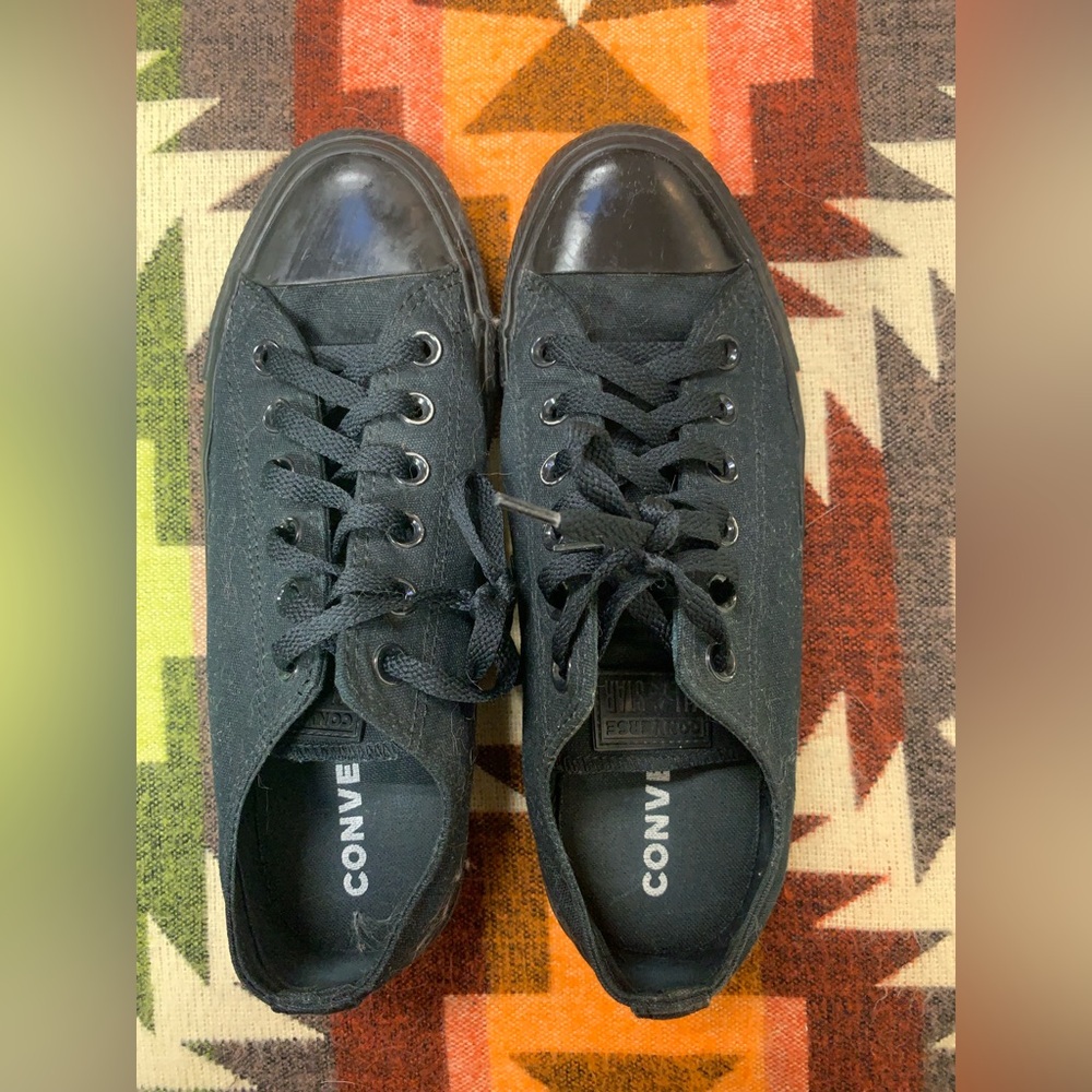 Converse Black Canvas Sneakers Low-Top Classic